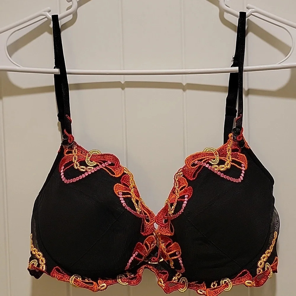 Lisa Charmel Sexy Underwire Black Lace Bra Size 32C